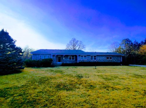 1749 Dixie Trail, Lincoln, NE, 68527 | Card Image
