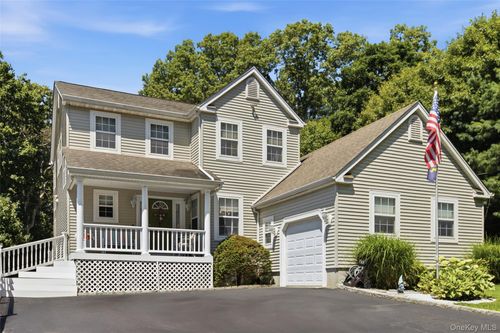 104 Lincoln Blvd, Hauppauge, NY, 11788-4806 | Card Image
