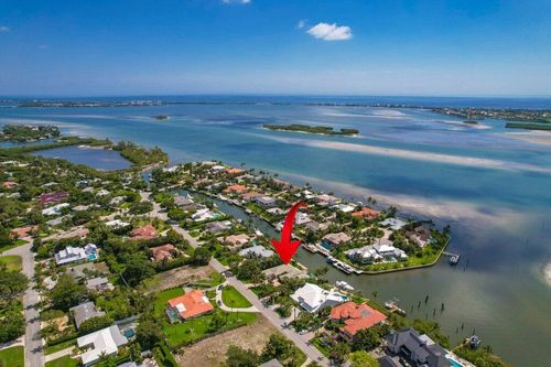 16 E High Point Road, Sewalls Point, FL, 34996 | Card Image