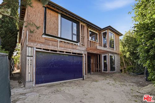 2361 Overland Ave, Los Angeles, CA, 90025-4711 | Card Image