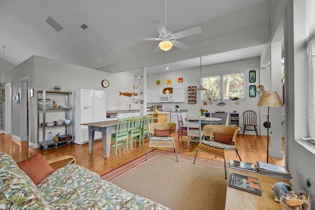 293 Se 221st St, House other with 2 bedrooms, 2 bathrooms and null parking in Suwannee FL | Image 17