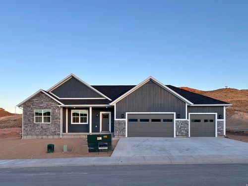 6 S 450 W, Gunnison, UT, 84634 | Card Image