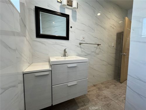 430 Lincoln Ave, Glendale, CA, 91205-2015 | Card Image