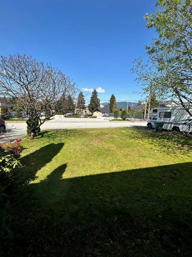 View of yard | Image 10