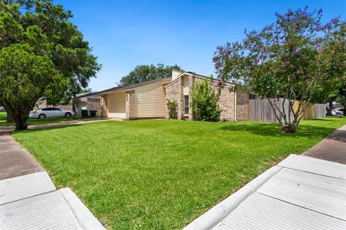 15902 Pryor Dr, Missouri City, TX, 77489-3332 | Card Image