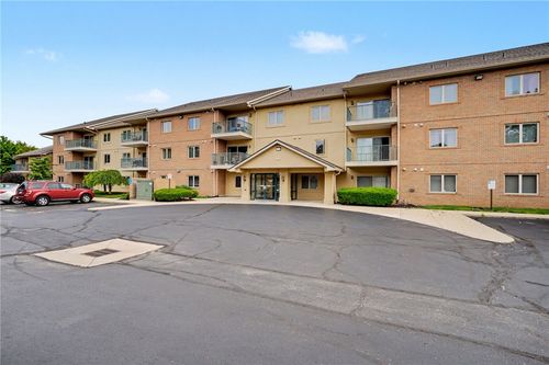304-3170 E Stroop Rd, Dayton, OH, 45440-1366 | Card Image