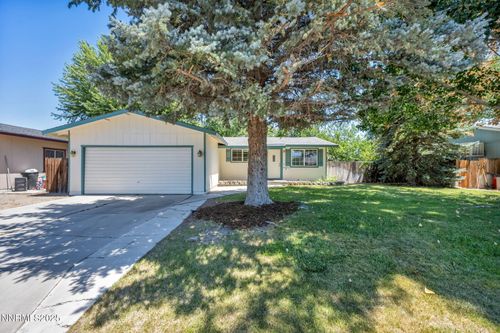 306 Helen Ave, Yerington, NV, 89447-2714 | Card Image