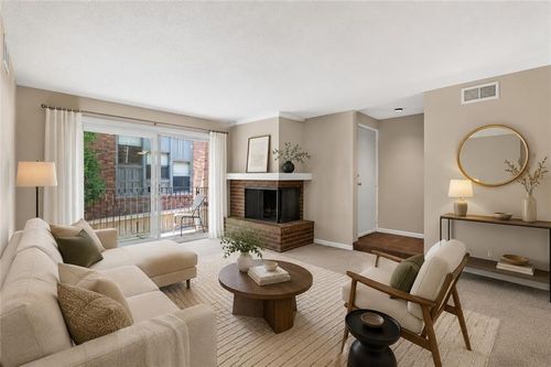 26-3608 Gillham Rd, Kansas City, MO, 64111-1455 | Card Image