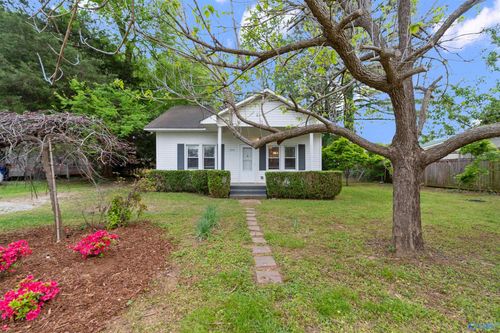 1310 Stevens Ave Ne, Huntsville, AL, 35801-2365 | Card Image