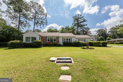 1300 Hill Street, House other with 3 bedrooms, 2 bathrooms and 2 parking in Waycross GA | Image 2