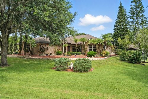 833 Millshore Dr, CHULUOTA, FL, 32766-9310 | Card Image