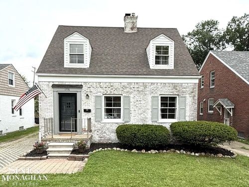1776 Hampton Rd, Grosse Pointe Woods, MI, 48236-1306 | Card Image