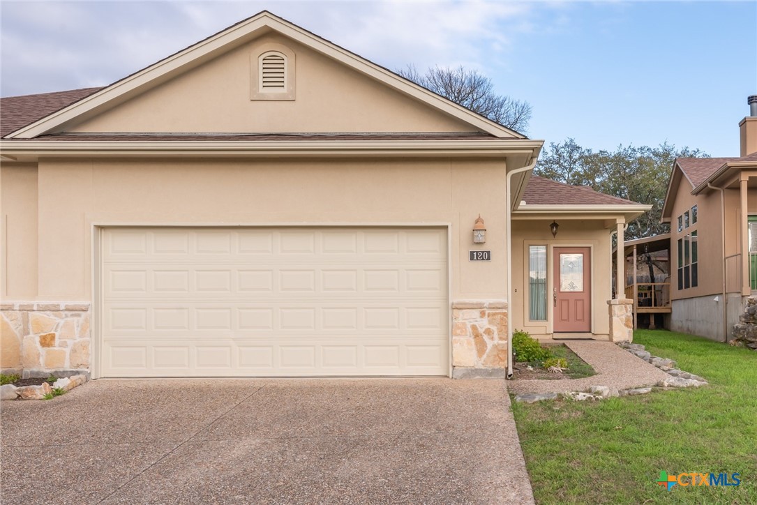 Clearwater Ct, Canyon Lake, TX 78133