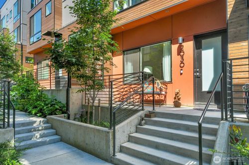 29-2030 24th Ave S, Seattle, WA, 98144-4629 | Card Image