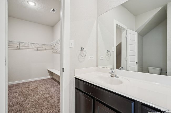 11518 Biddle Hts, House other with 5 bedrooms, 3 bathrooms and null parking in San Antonio TX | Image 25