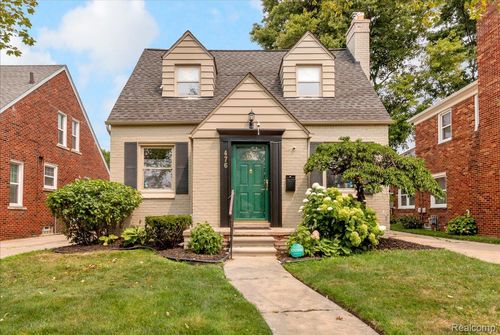 476 Touraine Rd, Grosse Pointe Farms, MI, 48236-3226 | Card Image