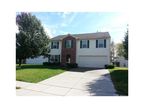 10477 Blue Springs Ln, Fishers, IN, 46037-4051 | Card Image