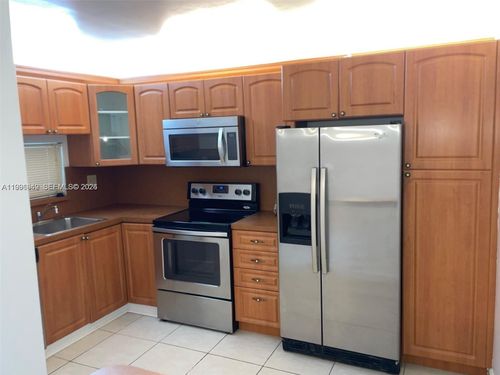 306-8940 S Hollybrook Blvd, Pembroke Pines, FL, 33025-1370 | Card Image