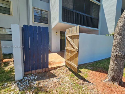 103-10825 Sw 112th Ave, Miami, FL, 33176-3211 | Card Image