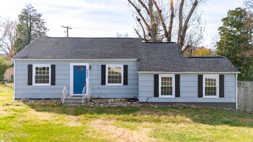 6005 Arcadia Dr, Knoxville, TN, 37920-6425 | Card Image