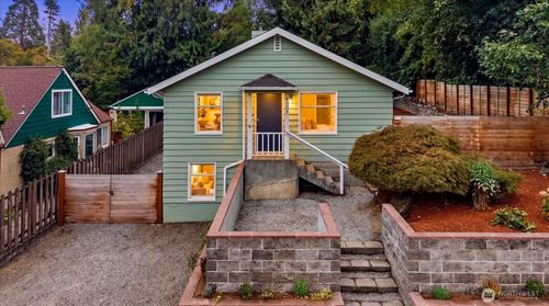 4503 Ne 95th St, Seattle, WA, 98115-2656 | Card Image