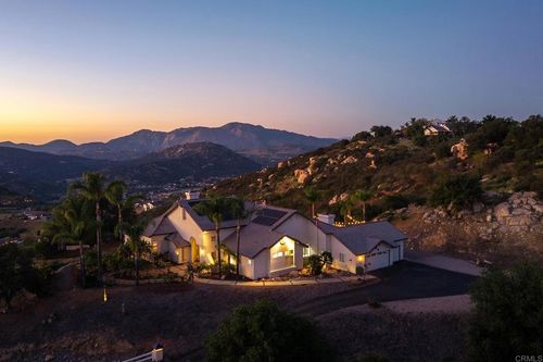 302 Alpine Trail Rd, Alpine, CA, 91901-2800 | Card Image
