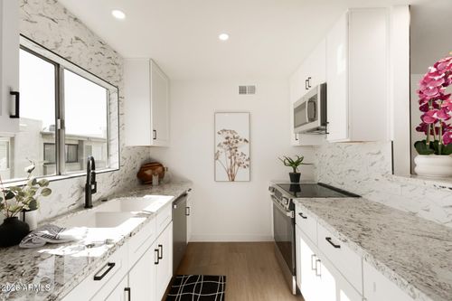 454-4610 N 68th St, Scottsdale, AZ, 85251-2060 | Card Image