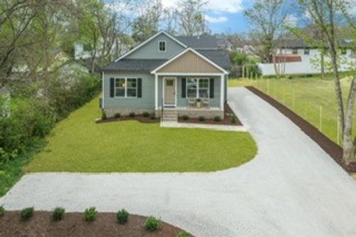 108 Aries Aly, Dickson, TN, 37055-1789 | Card Image