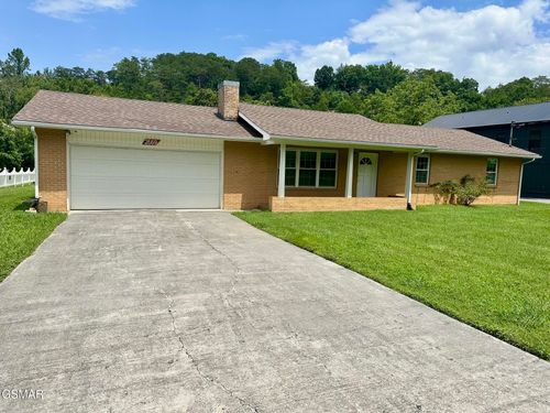 2669 High Valley Dr, Pigeon Forge, TN, 37863-4247 | Card Image