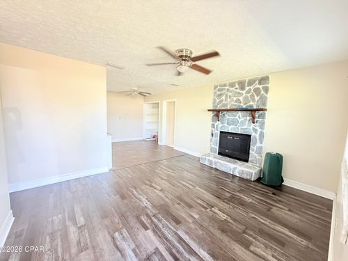 808 Forestdale Ave, PANAMA CITY, FL, 32401-5131 | Card Image