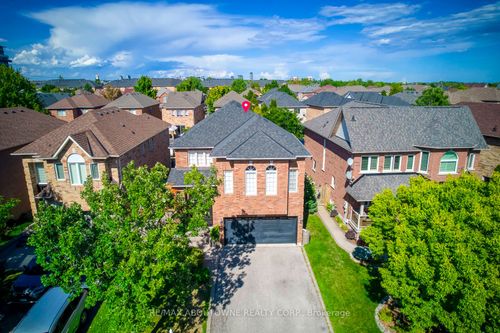 2491 Logan Ave, Oakville, ON, L6H6S1 | Card Image