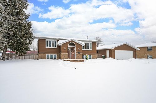 525 Slate St, Cloquet, MN, 55720-1238 | Card Image