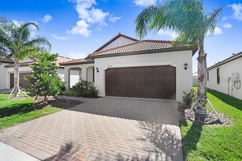 17214 Star Banks St, WIMAUMA, FL, 33598-2251 | Card Image