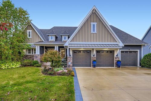 5676 Garden Dr, Woodbury, MN, 55129-8311 | Card Image
