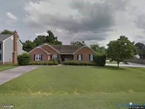 8161 Dunfee Ln, Mechanicsville, VA, 23111-1779 | Card Image