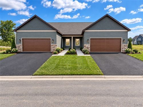 204 Dove Rd, Baldwinsville, NY, 13027-2130 | Card Image