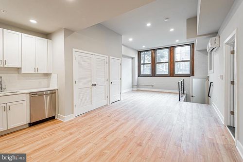 7-1300 S 19th St, PHILADELPHIA, PA, 19146-4603 | Card Image