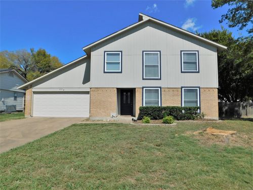 219 Wildfire Dr, Lewisville, TX, 75067-5262 | Card Image