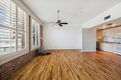 3I - 915 Franklin Street, Condo with 1 bedrooms, 1 bathrooms and null parking in Houston TX | Image 2