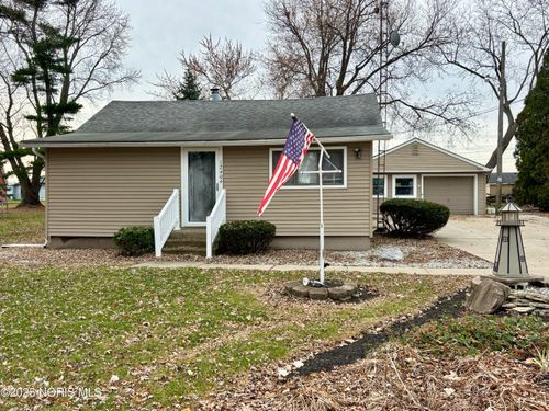 12404 Lafontaine Dr, Curtice, OH, 43412-9402 | Card Image