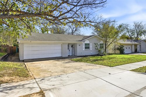6524 Bernadine Dr, Watauga, TX, 76148-2801 | Card Image