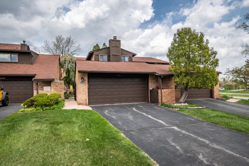 2210 Bordeaux St, West Bloomfield, MI, 48323-3015 | Card Image