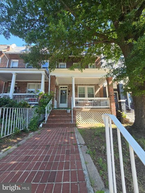 222 S St Ne, WASHINGTON, DC, 20002-1526 | Card Image