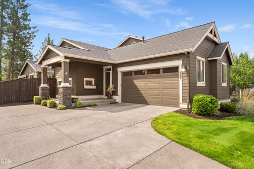 60415 Hedgewood Ln, Bend, OR, 97702-9382 | Card Image
