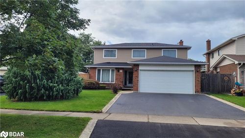 917 Maple Ave, Milton, ON, L9T3X6 | Card Image