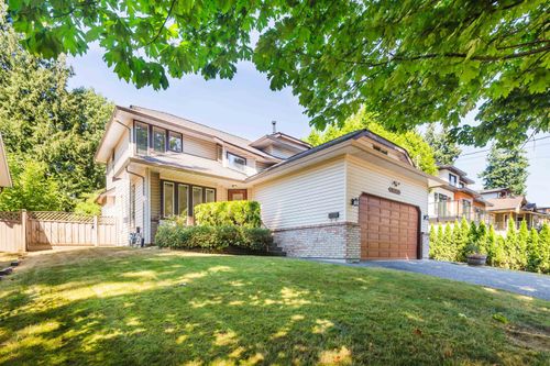 16463 78 Avenue, House other with 3 bedrooms, 2 bathrooms and 4 parking in Surrey BC | Card Image