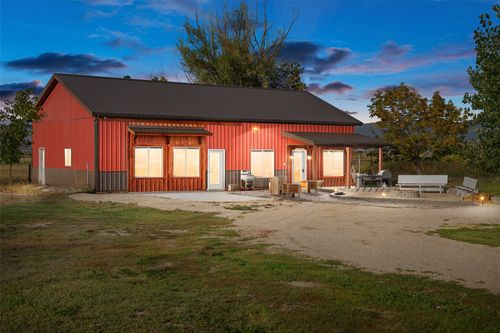 592 Stevensville Airport Rd, Stevensville, MT, 59870-6338 | Card Image