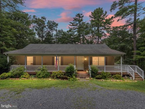 585 Basswood Ln, MOUNT JACKSON, VA, 22842-8420 | Card Image