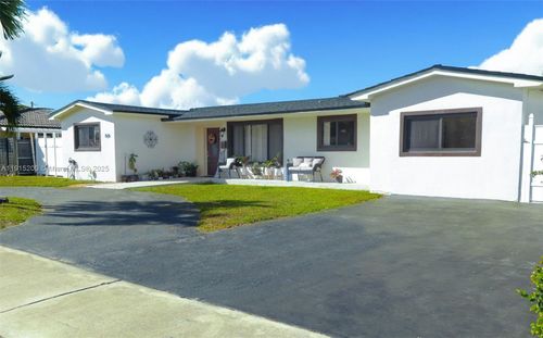 7624 W 14th Ave, Hialeah, FL, 33014-3420 | Card Image