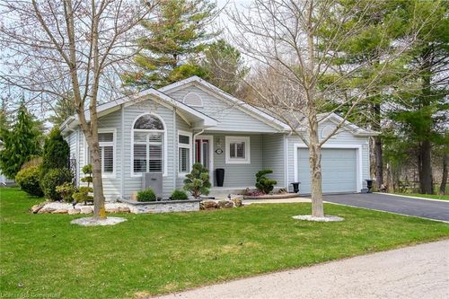 106 Bushmill Cir, Freelton, ON, L8B1A5 | Card Image